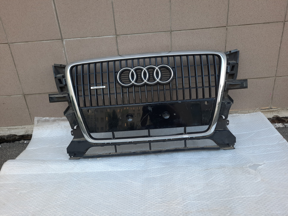 Решетка радиатора AUDI Q5 8R 2012 2011 2010 2009 Решетка Ауди Ку5