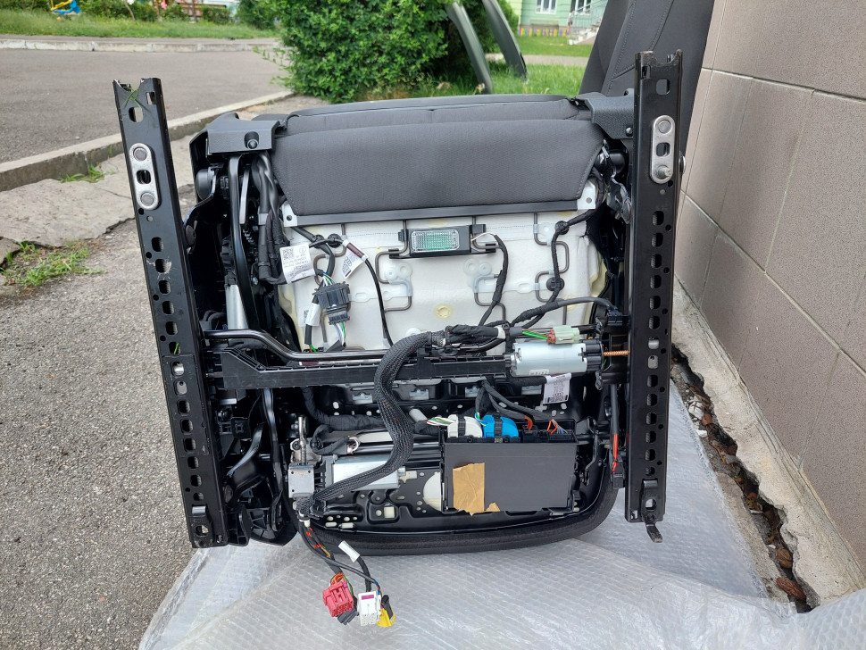 Сиденье AUDI A6 C8 2019 кресло електро Ауди А6 С8 Салон AUDI Q8 e-tron