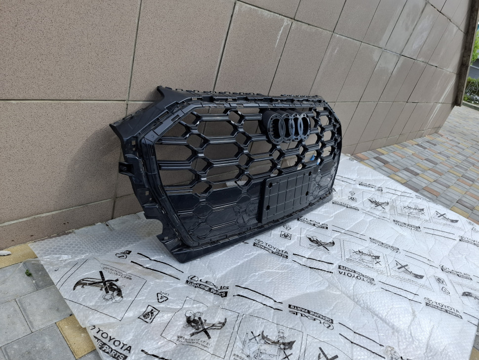 Решітка радиатора Audi sq5 s-line 2020 - 2024 дефект Решетка радиатора Ауди 80a853651ah оригинал