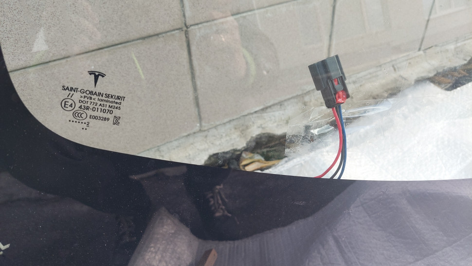 3 пина Лобовое стекло Tesla Model Y 2023 2022 21 Новое ОРИГИНАЛ 3 контакта