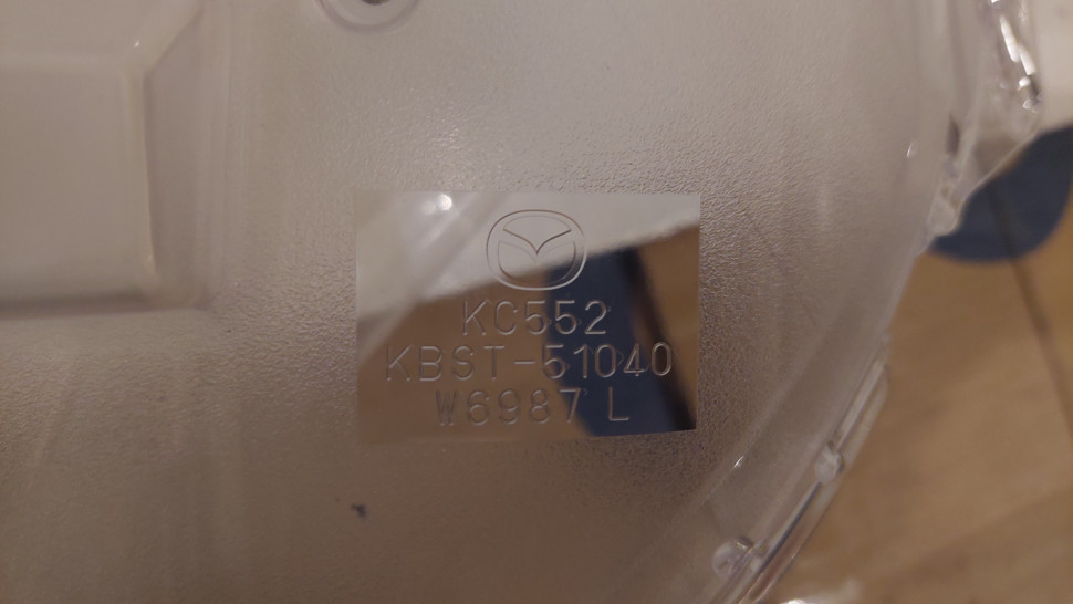 Стекло левой фары Mazda CX-5 KF Стекло 2022 2023 2024 ОРИГИНАЛ фара мазда СХ 5 стекло