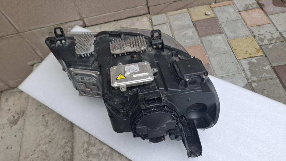 Фара BMW X5 E70 2013 2012 2011 с блоками в сборі, рестаіл, адаптивна, ксенон. Фара ліва БМВ Х5 Е70 AFS 63127294605 63127298451