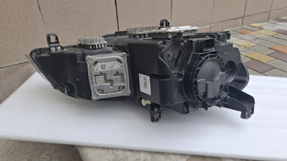 Фара BMW X5 E70 2013 2012 2011 с блоками в сборі, рестаіл, адаптивна, ксенон. Фара ліва БМВ Х5 Е70 AFS 63127294605 63127298451