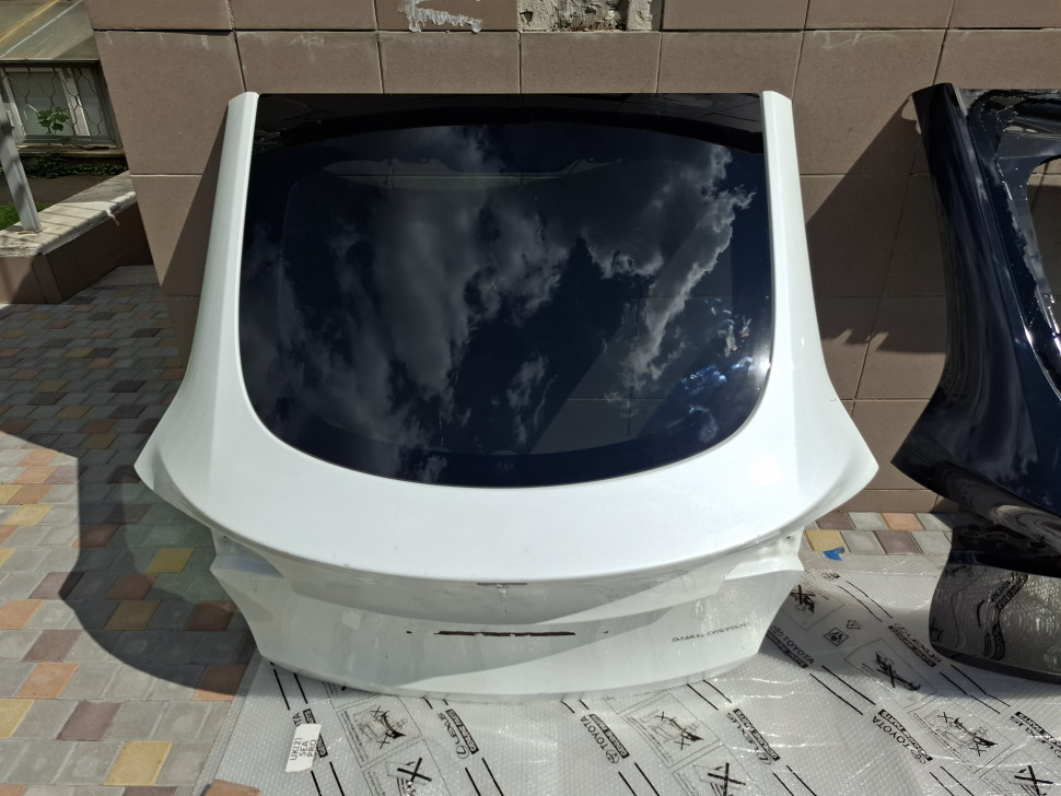 Крышка багажника Tesla model Y, ляда Тесла модел У 2021 2022 2023 2024 Білий перламутр 1493410-EC-A 1493410-E0-A 1493410-S0-A 1493410-01-A 1493410