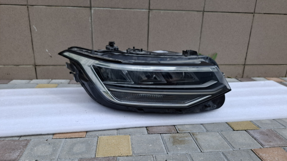 ​Фара Volkswagen Tiguan USA LED права 2024 2023 2022 фара Тигуан Америка Лед  5NL941036A