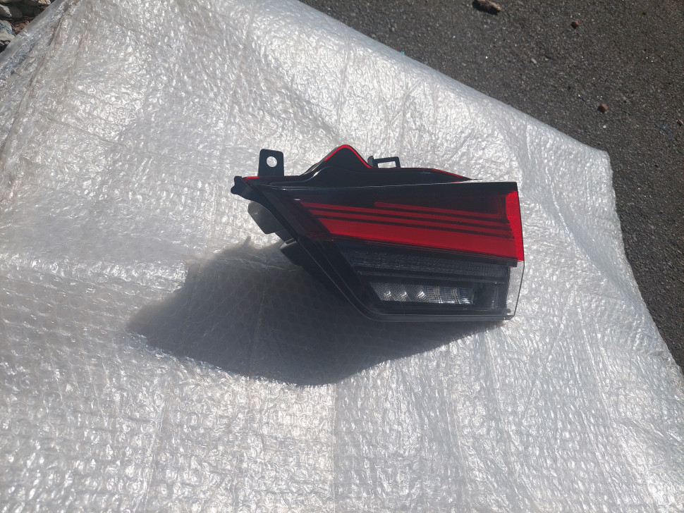 Фонарь Lexus rx 4 led 2019 2020 2021 2022 RX350 450 в крышку багажника правый 8158048300