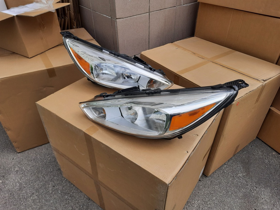Пара фары на FORD Focus USA 2015 2016 2017 2018 Фара Фокус Америка светлая, БЕЗ ДХО.