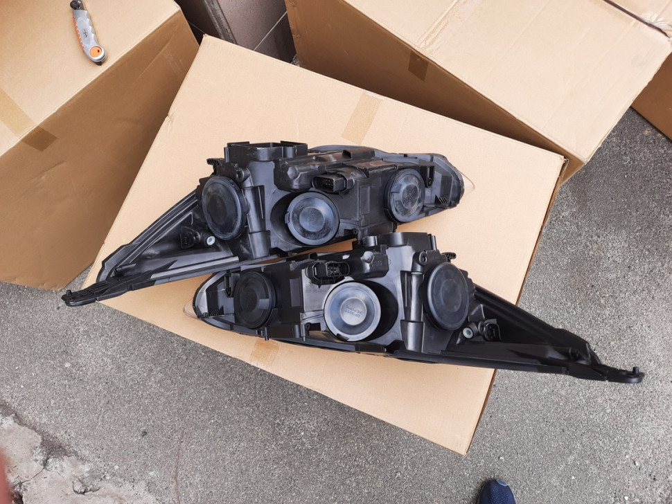 Пара фары на FORD Focus USA 2015 2016 2017 2018 Фара Фокус Америка светлая, БЕЗ ДХО.