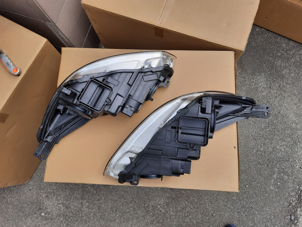 Пара фары на FORD Focus USA 2015 2016 2017 2018 Фара Фокус Америка светлая, БЕЗ ДХО.