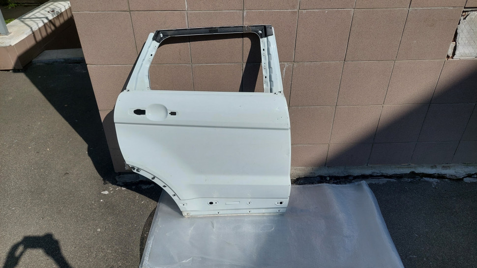 Дверь Evoque Range Rover с петлями дверь задняя правая Ренж Ровер Эвог 2012 - 2018