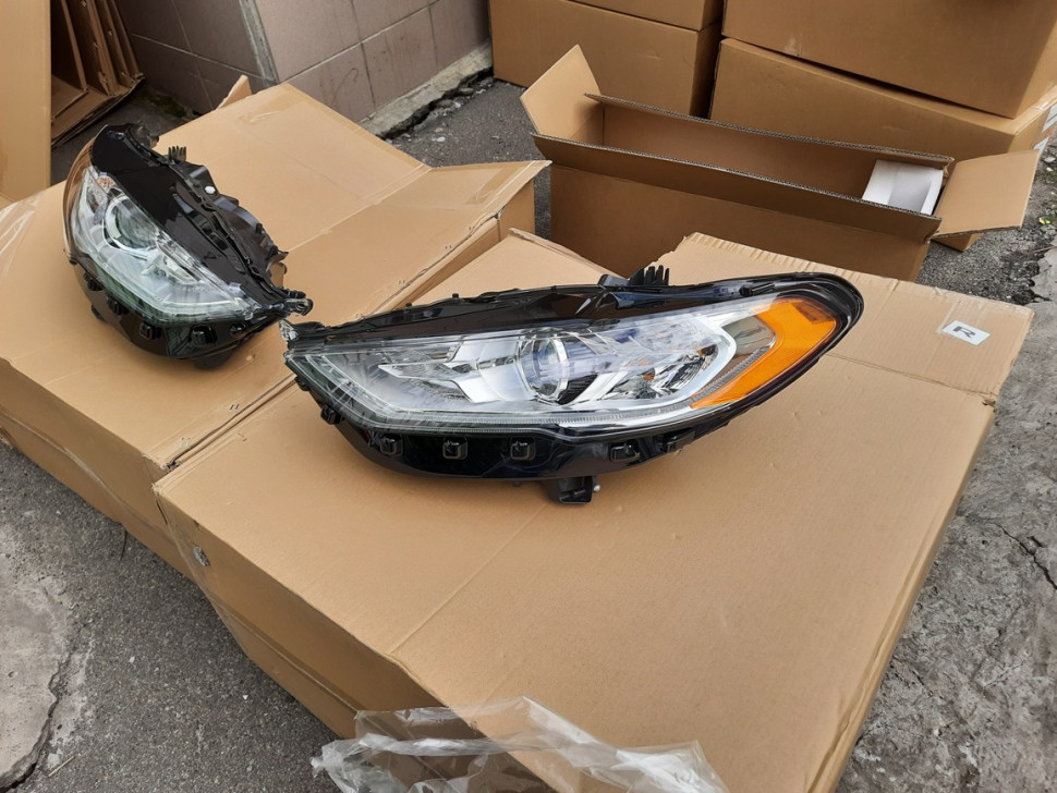 Фары Ford Fusion USA LED ДХО 2017 2018 2019 2020 в сборе с блоками / лампами Фара Фьюжн Америка