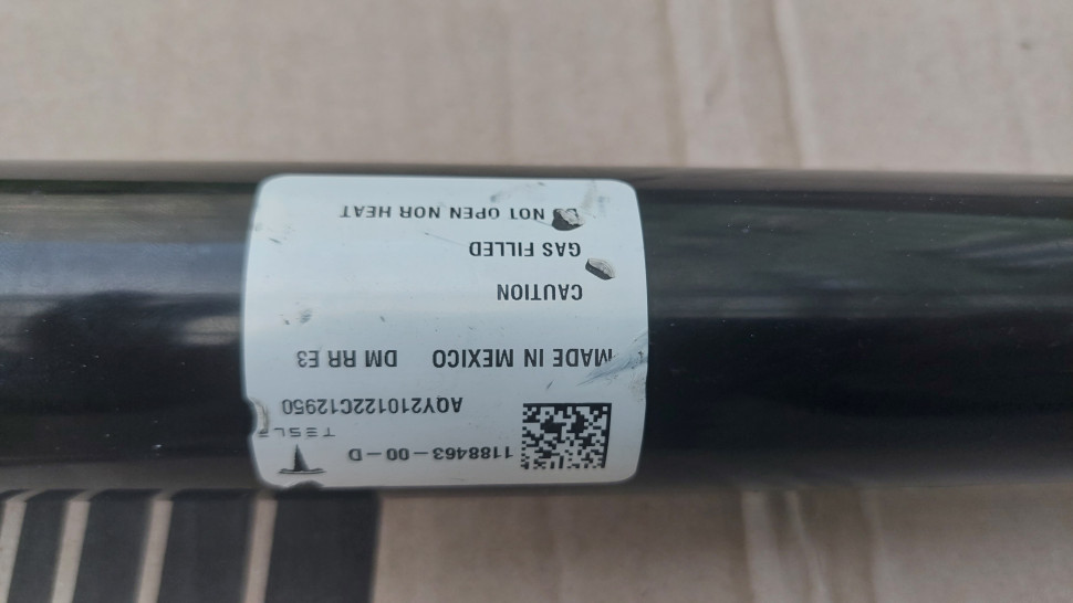 Амортизатор TESLA MODEL Y задний правый 1188463-00-d Амортизатор Тесла У