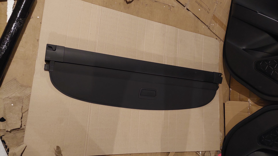 Шторка багажника Audi Q8 2018 - 2023 ролета полка багажника Ауди Ку 8