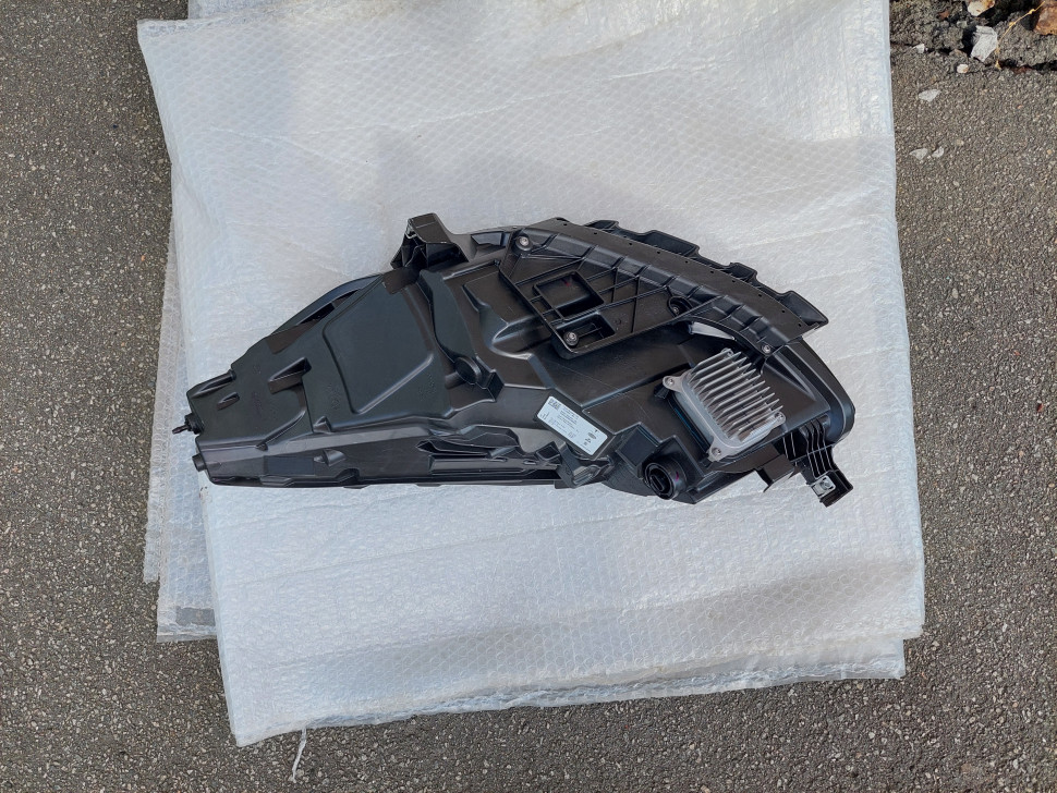 Фара правая Tesla Мodel Y линза фара Tesla Model 3 2021 2022 2023 Оригинал 1514953-00-D