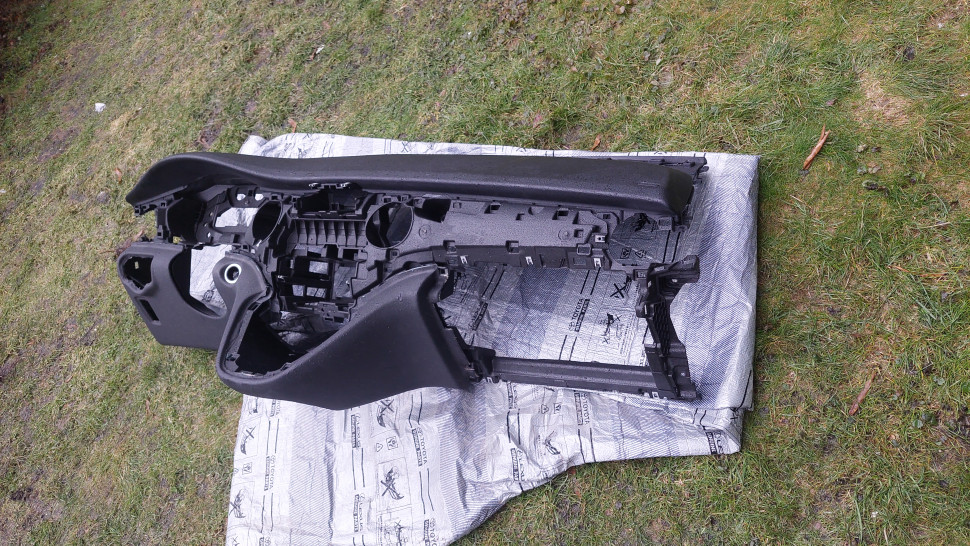 Торпедо Mersedes V-Class Vito w447 консоль торпеда панель Віто 447 с подушкой в сборе. 2014+