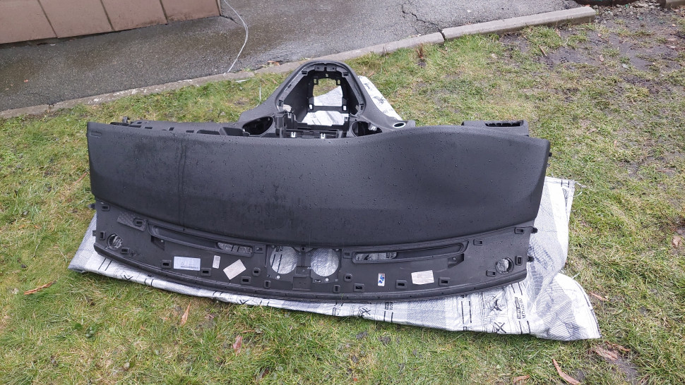 Торпедо Mersedes V-Class Vito w447 консоль торпеда панель Віто 447 с подушкой в сборе. 2014+