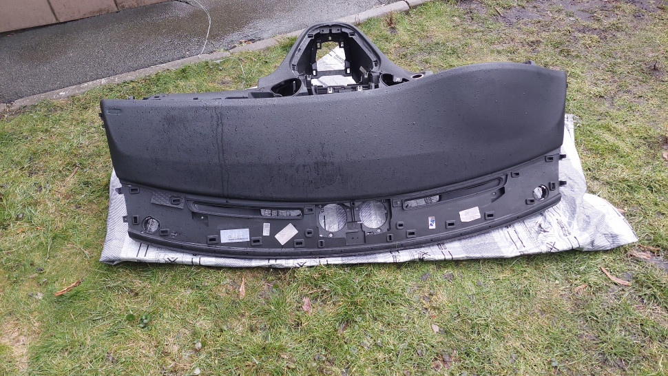 Торпедо Mersedes V-Class Vito w447 консоль торпеда панель Віто 447 с подушкой в сборе. 2014+