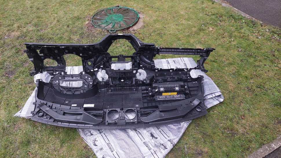 Торпедо Mersedes V-Class Vito w447 консоль торпеда панель Віто 447 с подушкой в сборе. 2014+