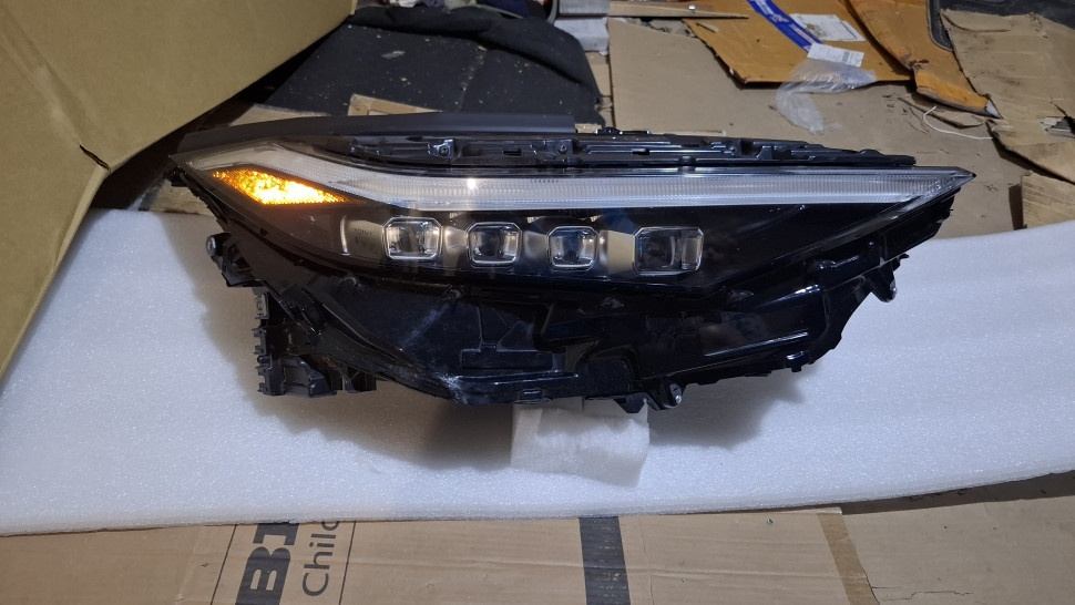 Після ремонту Фара Toyota BZ4X 2023 2024 2025 LED пайка на корпусі 8118542B00 8114542D00 фара права Тойота бЗ4Х 4 лінзи