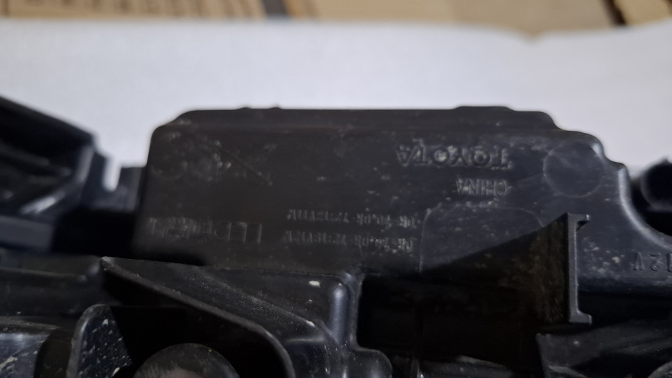 Після ремонту Фара Toyota BZ4X 2023 2024 2025 LED пайка на корпусі 8118542B00 8114542D00 фара права Тойота бЗ4Х 4 лінзи