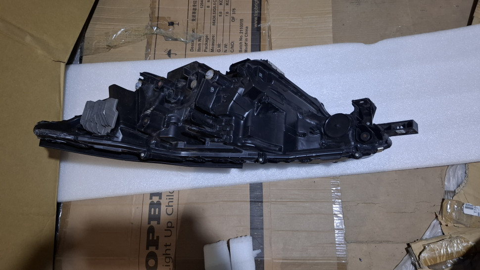 Після ремонту Фара Toyota BZ4X 2023 2024 2025 LED пайка на корпусі 8118542B00 8114542D00 фара права Тойота бЗ4Х 4 лінзи