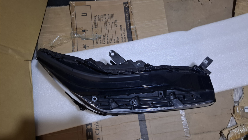 Після ремонту Фара Toyota BZ4X 2023 2024 2025 LED пайка на корпусі 8118542B00 8114542D00 фара права Тойота бЗ4Х 4 лінзи