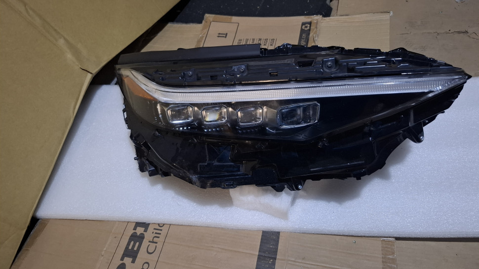 Після ремонту Фара Toyota BZ4X 2023 2024 2025 LED пайка на корпусі 8118542B00 8114542D00 фара права Тойота бЗ4Х 4 лінзи