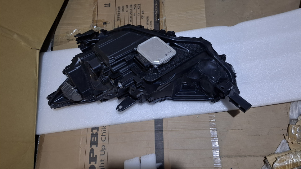 Після ремонту Фара Toyota BZ4X 2023 2024 2025 LED пайка на корпусі 8118542B00 8114542D00 фара права Тойота бЗ4Х 4 лінзи