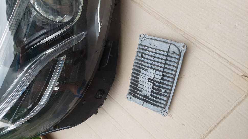 Блок розжига фары модуль Mercedes LED E-Class W213 C238 S W222 A2139007308