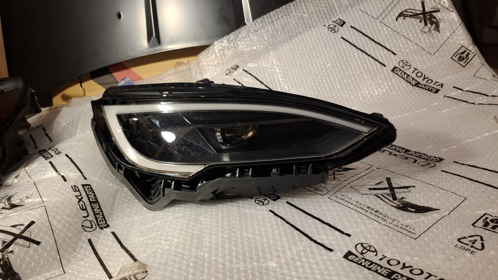 Фара права Tesla Model S Plaid 2022 2023 2024 2025 фари Тесла модел С рест 156371400F