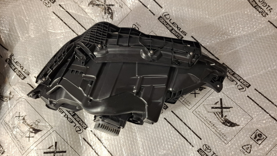 Фара права Tesla Model S Plaid 2022 2023 2024 2025 фари Тесла модел С рест 156371400F