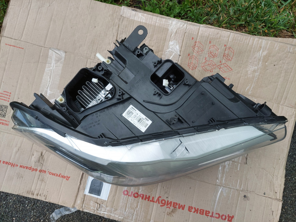 Фара BMW X2 F39 передняя правая LED Фара БМВ Х2 Ф39 7420440