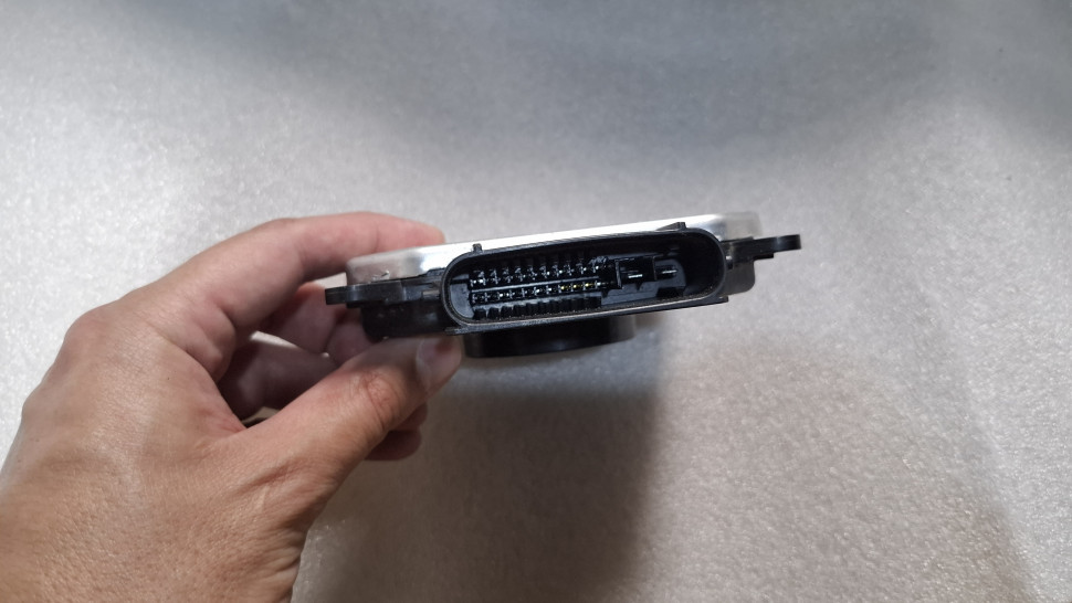 Блок LED фары Toyota BZ4X 2023 2024 2025 LED блок розжига фара Тойота БЗ4Х