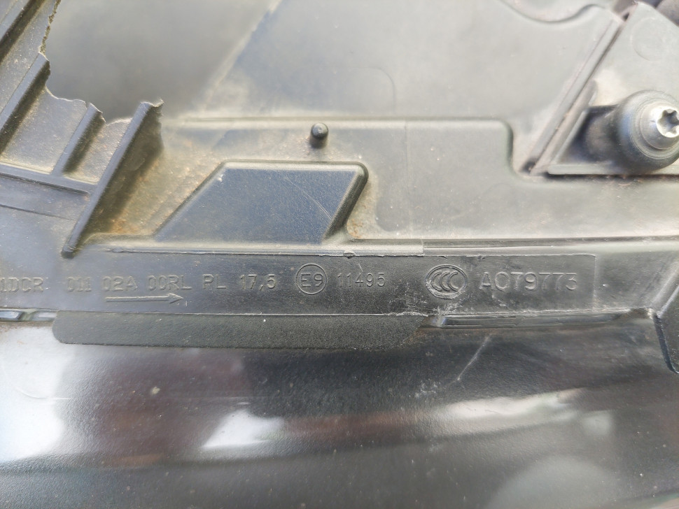 Фара левая VW Amarok Амарок 2H1941017 ОРИГ с блоками, нужен ремонт креплений Bi-xenon LED