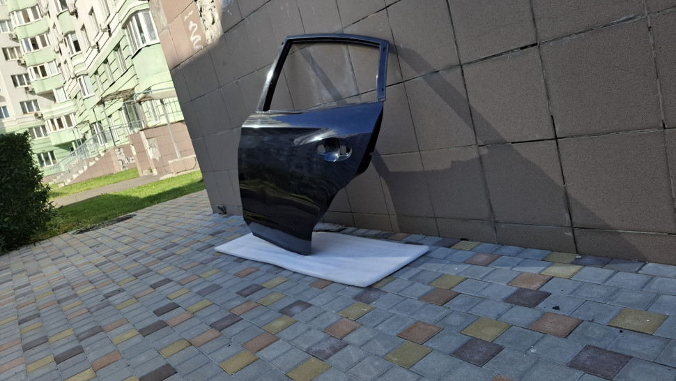 Дверь Subaru Forester SK задняя левая 2019 2020 2021 2022 2023 2024 Двері ліві Субару Форестер СК мілкий дефект 60409SJ0109P