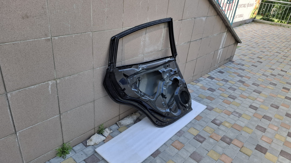 Дверь Subaru Forester SK задняя левая 2019 2020 2021 2022 2023 2024 Двері ліві Субару Форестер СК мілкий дефект 60409SJ0109P