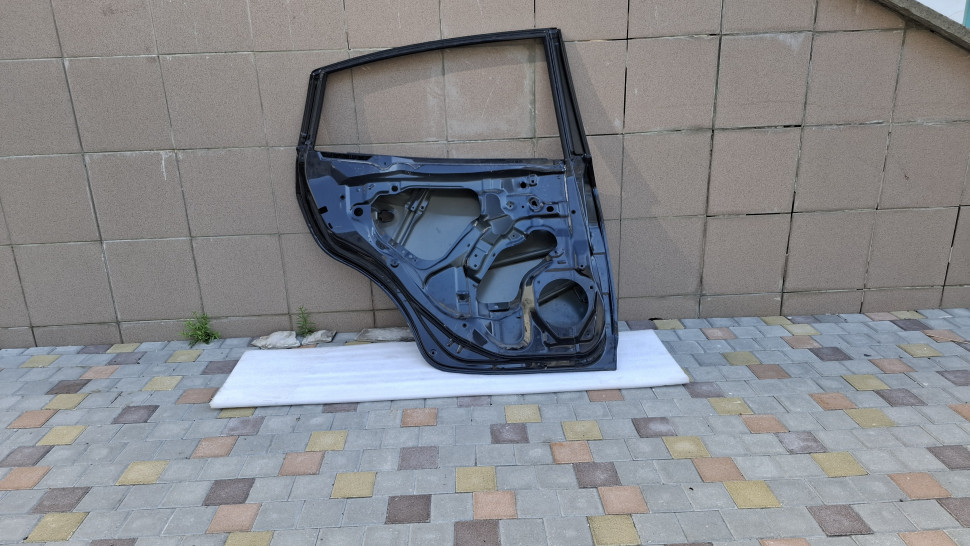 Дверь Subaru Forester SK задняя левая 2019 2020 2021 2022 2023 2024 Двері ліві Субару Форестер СК мілкий дефект 60409SJ0109P