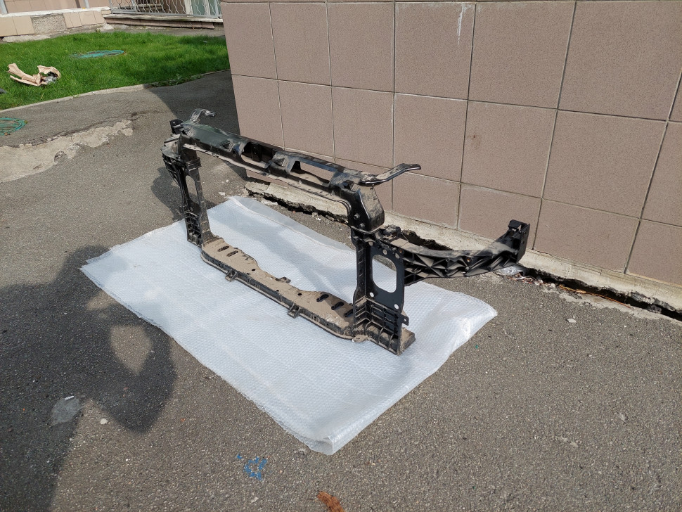 Панель передняя Kia Forte Cerato 2016 2015 2014 2013 телевизор Киа Форте Церато Черато Б/У