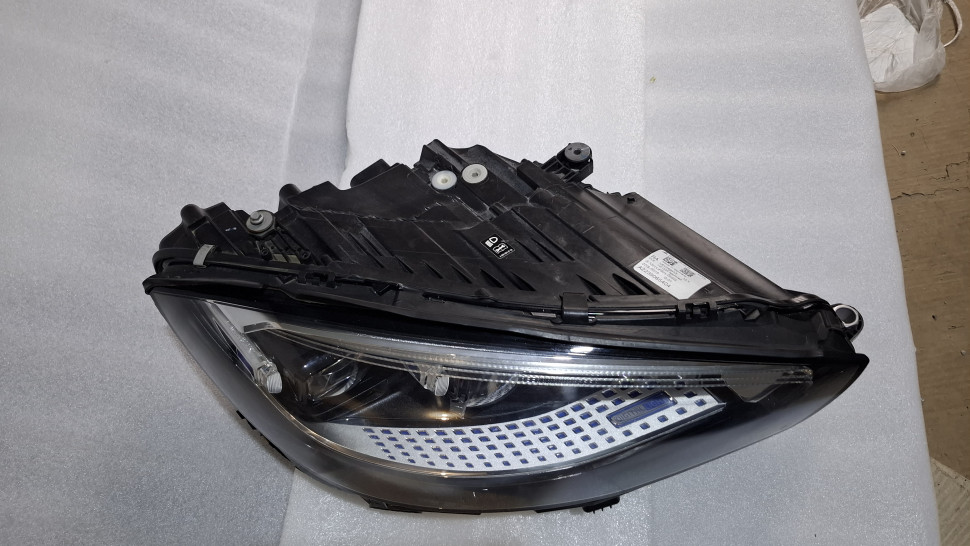 W223 digital LED Фара права Mercedes-Benz S-Class W223 digital LED 223 фара правая Mercedes S Світлодіодна диджитал Лед A2239061804 2239061804