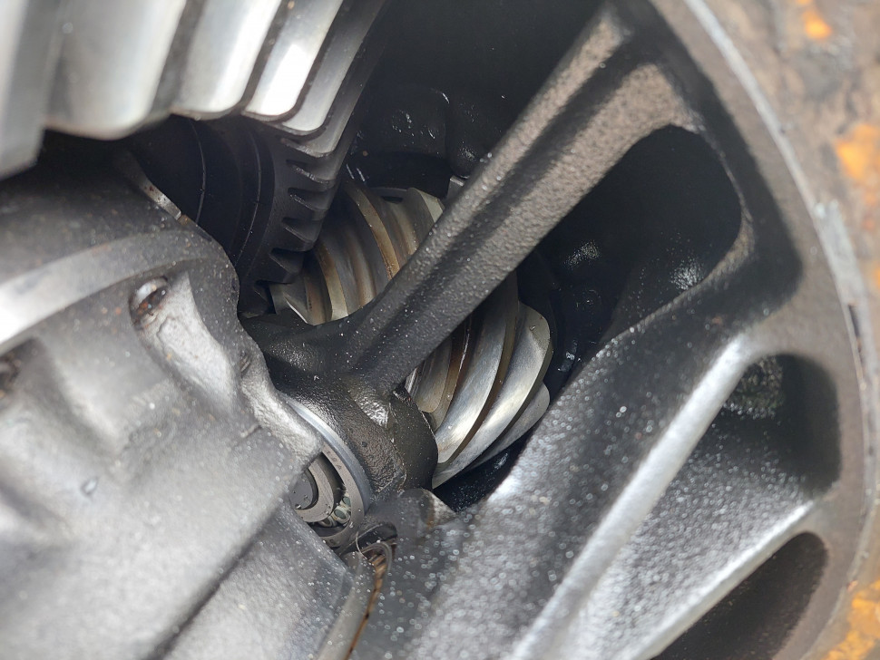 Редуктор Volvo 1344B 3.08 12х37 Редуктор заднего моста Вольво 1344 под полуось на 46 зубов. Редуктор на Volvo FH12 2000-2006  Евро 3