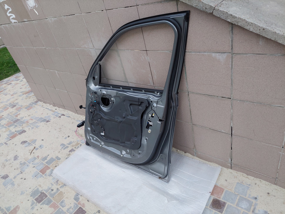Дверь BMW X5 F15 Shadow-Line в сборе Двері передні праві БМВ Х5 Ф15 41517386738