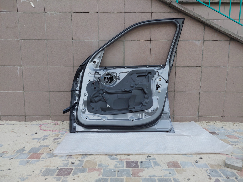 Дверь BMW X5 F15 Shadow-Line в сборе Двері передні праві БМВ Х5 Ф15 41517386738