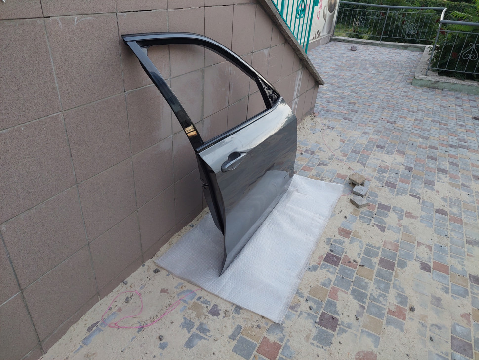 Дверь BMW X5 F15 Shadow-Line в сборе Двері передні праві БМВ Х5 Ф15 41517386738