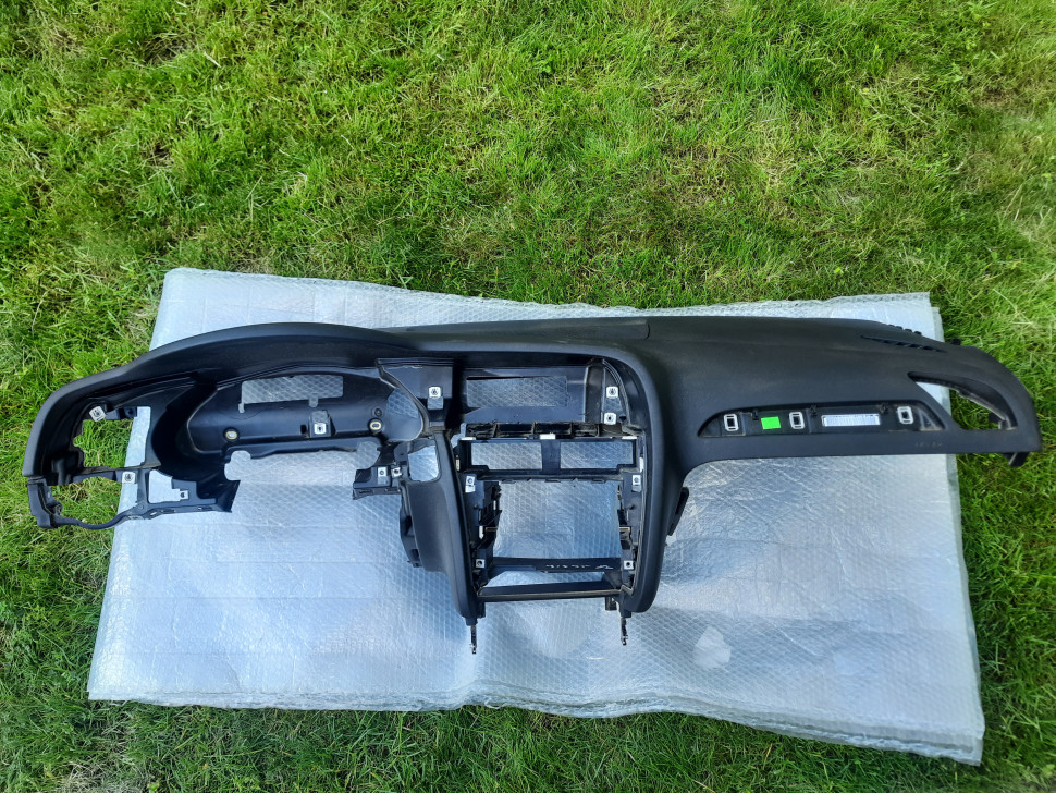 Торпедо AUDI A4 B8 2016 2015 2014 2013 2012 Ауди А4 панель с подушкой