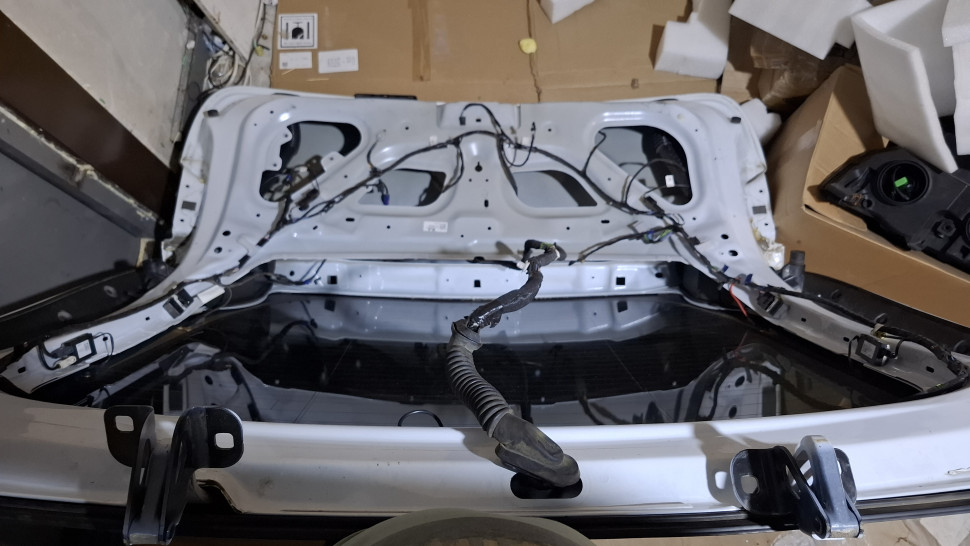 Дефект крышка багажника Tesla Model X 2016 2017 2018 2019 2020 2021 Дверь багажника Тесла модел Х Ляда Тесла Х 106745600B