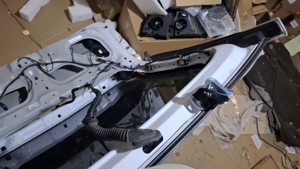 Дефект крышка багажника Tesla Model X 2016 2017 2018 2019 2020 2021 Дверь багажника Тесла модел Х Ляда Тесла Х 106745600B