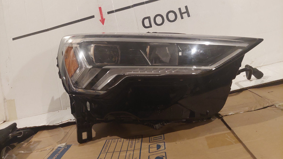 Фара AUDI Q3 83a full led USA оригинал Б/У Фара Ауди КУ3 Лед Америка