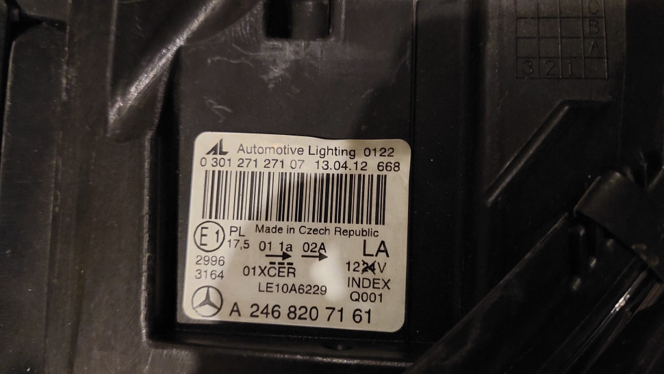 Фары MERCEDES B-Class BI-XENON Ксенон Фара w246 B246 246 A246 