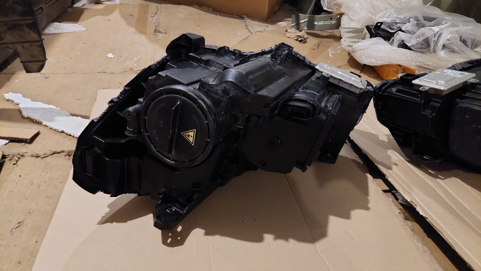 Фары MERCEDES B-Class BI-XENON Ксенон Фара w246 B246 246 A246 