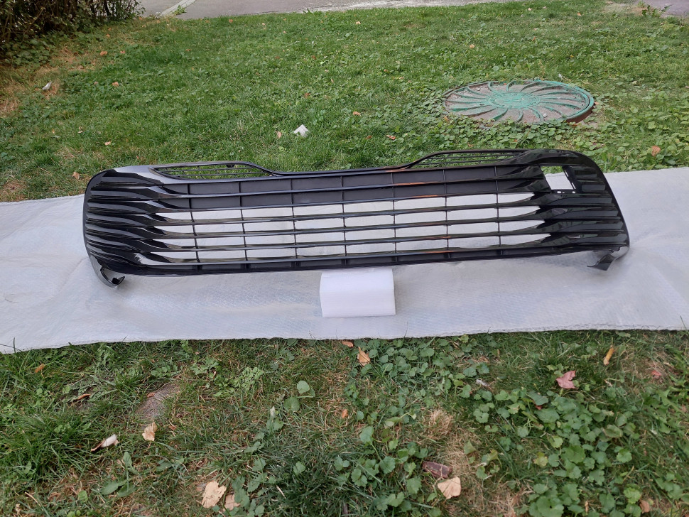 Решетка радиатора Toyota Camry v70 le xle 2018-2020 Решётка радиатора Камри 70 